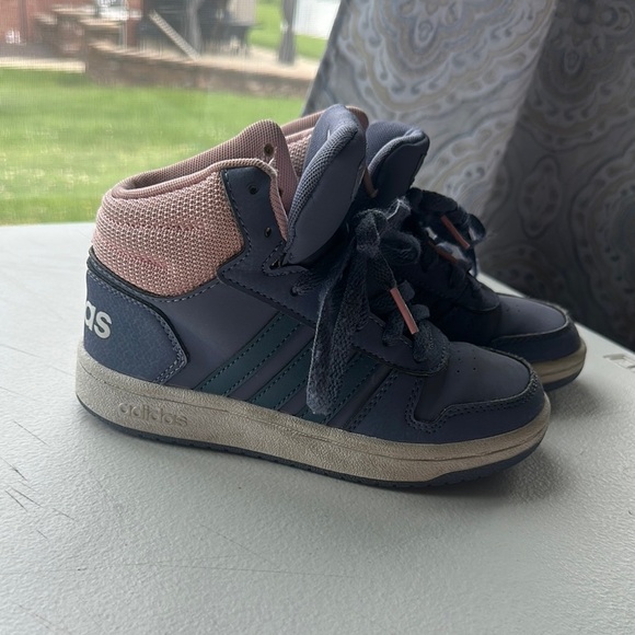 Adidas Blue and Pink Sneakers High-Top Design - Picture 5 of 5